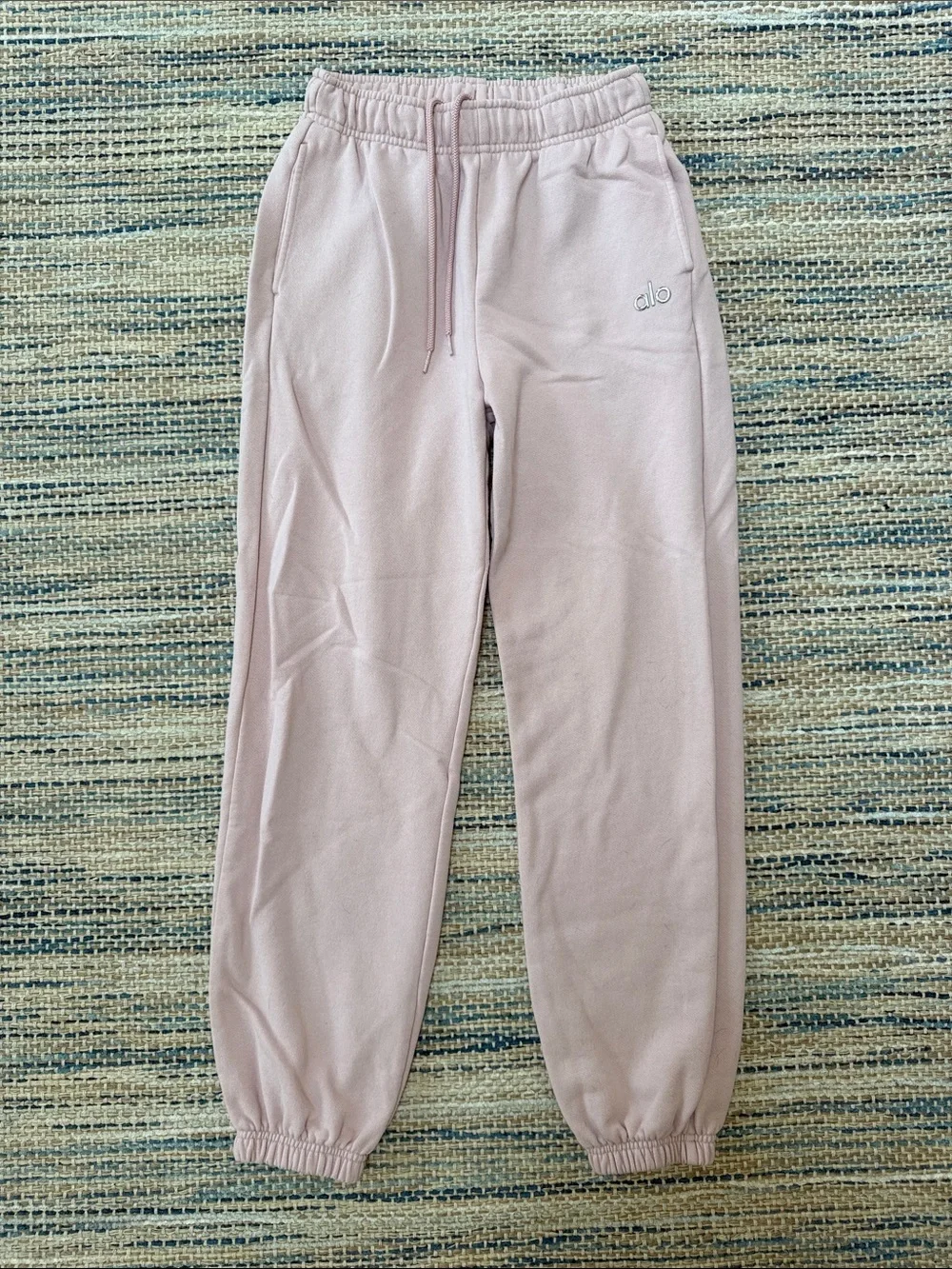 Alo Yoga Accolade Joggers Pants Pullover Crew Set SIZE SMALL Pink Quartz